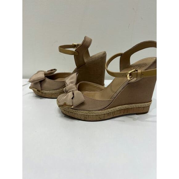 Tory Burch Beige Wedge Espadrilles with Bow Detail and Ankle Strap - Picture 3 of 6